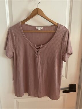 Olive & Oak - Lace-Up Ribbed Blouse - Mauve - Ladies Size XL